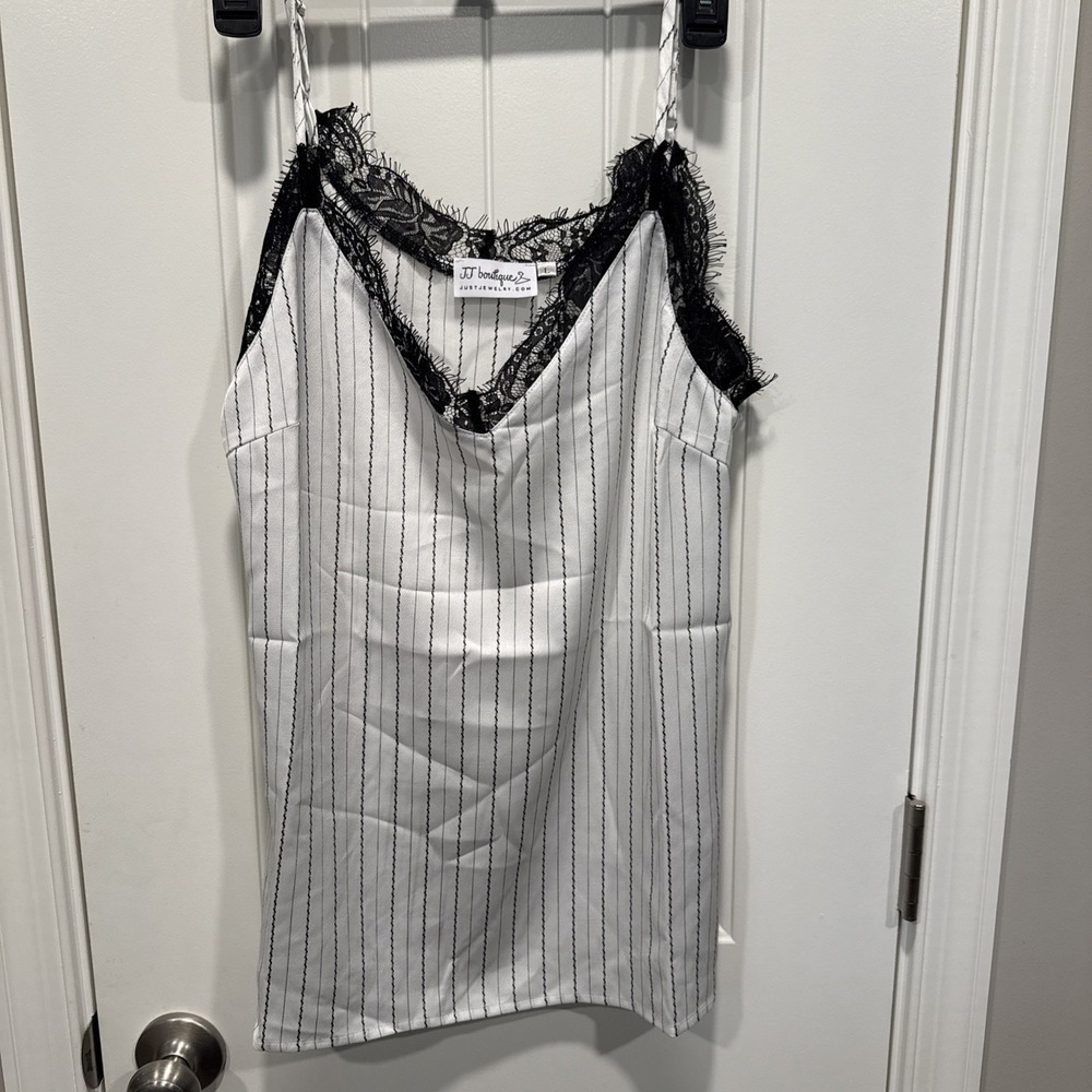 JJ Boutique White Black Stripped Lacey Camisole Size Large NWOT